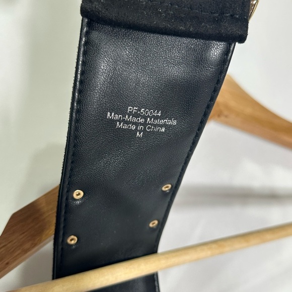 Linea Pelle Belle suede black belt - medium - Picture 4 of 4